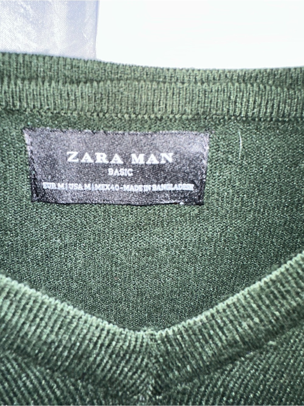 Zara Dark Green V-Neck Men's Sweater - Picture 4 of 4